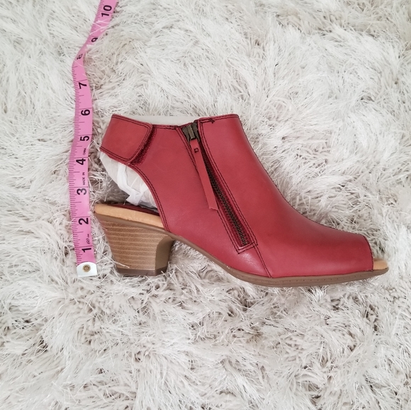 Earth Peep Toe Booties - Picture 5 of 6